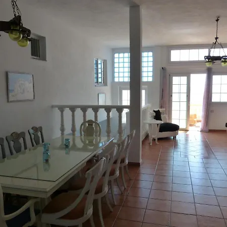Suncanarias Happy Playa Holiday home *